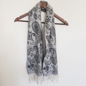Cashmink Scarf Paisley Design Dark Gray Light Gray Reversible Fringe Detail